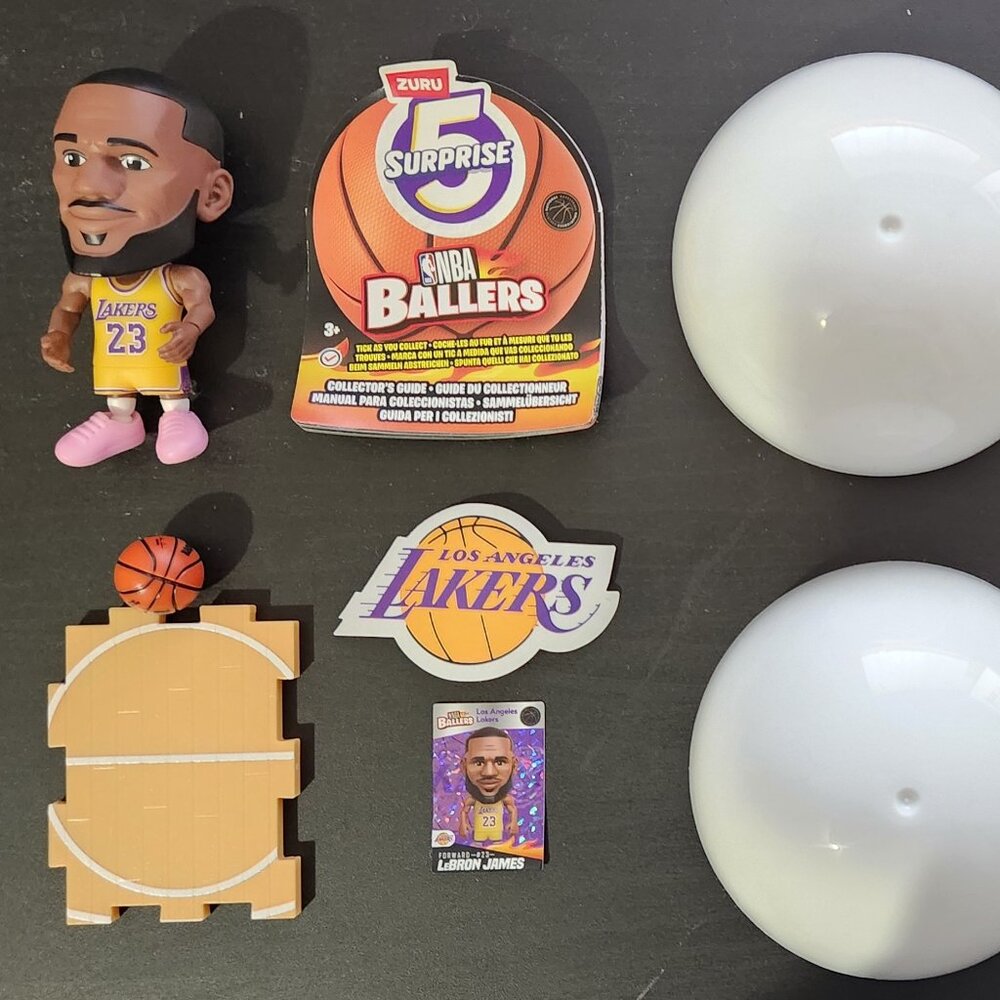 ZURU NBA Ballers Lebron James(Yellow)